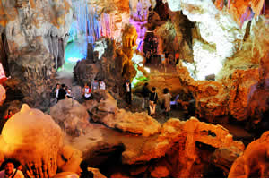 Thien Cung Grotto
