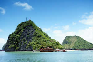 Ha Long Titov Island