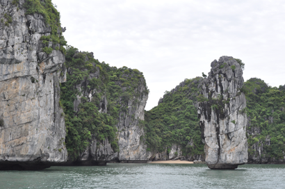 kayaking in Cat Ba Island & Fishing on Lan Ha Bay 2